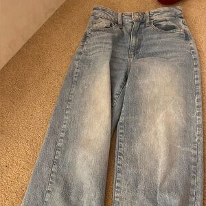 Universal Thread Light Blue Denim Jeans